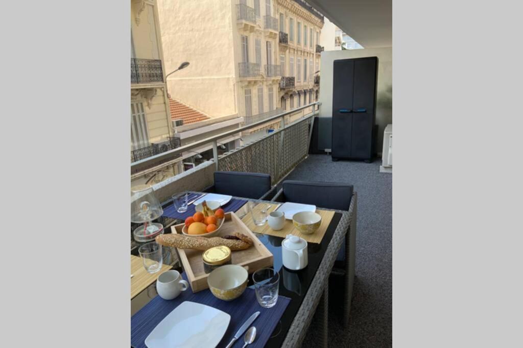 Apartament Cannes Plein Centre - 3 Min Croisette Et Plages Zewnętrze zdjęcie