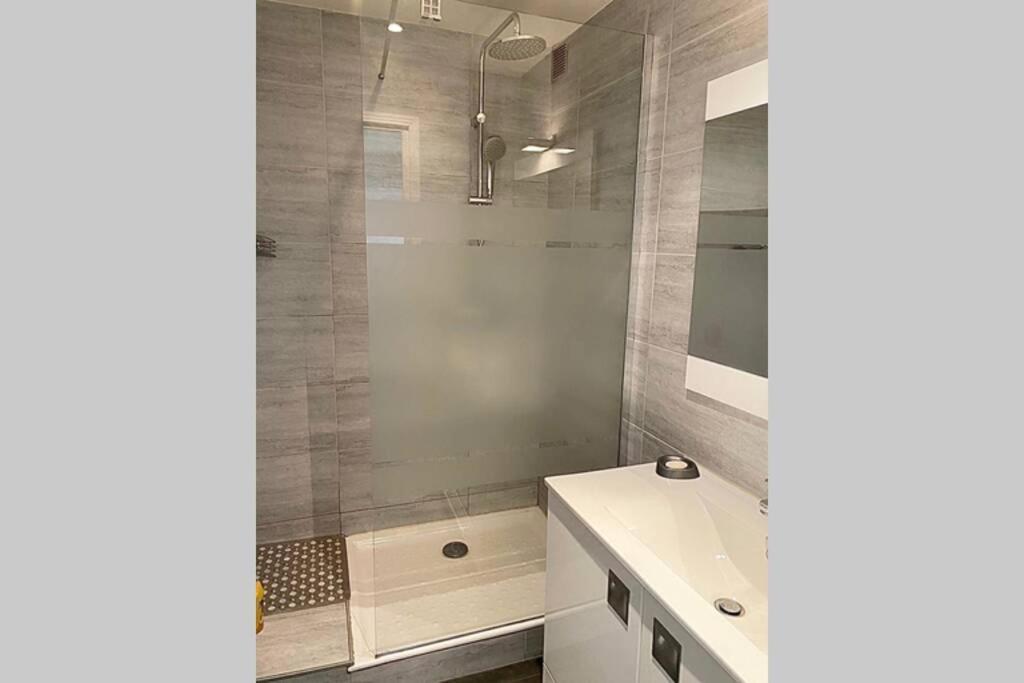 Apartament Cannes Plein Centre - 3 Min Croisette Et Plages Zewnętrze zdjęcie